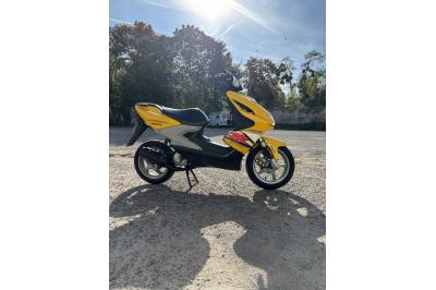 YAMAHA AEROX 50