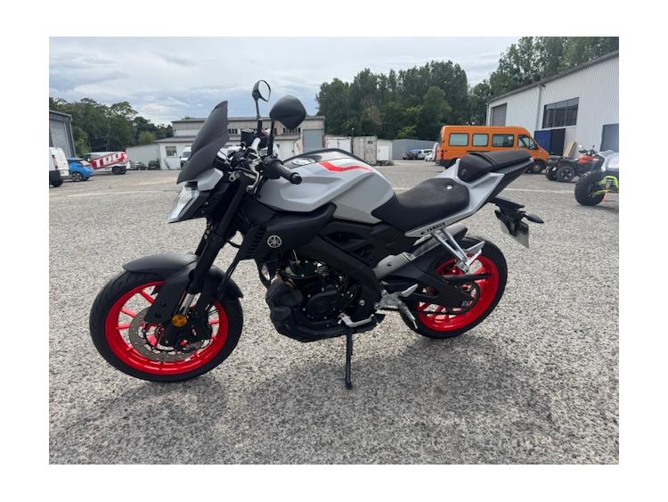 YAMAHA MT-125 ABS