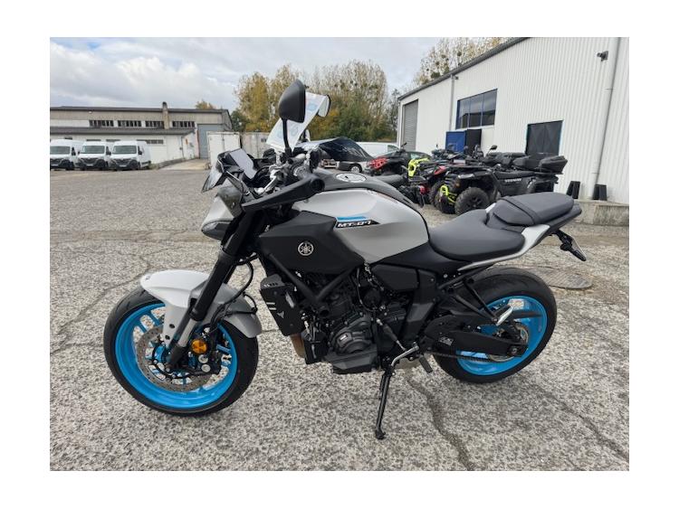 YAMAHA MT 07 ABS 2025
