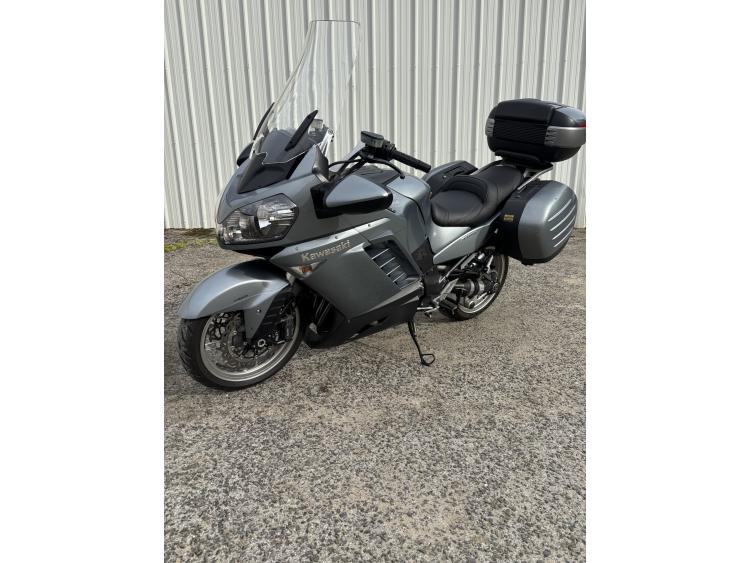 KAWASAKI GTR 1400