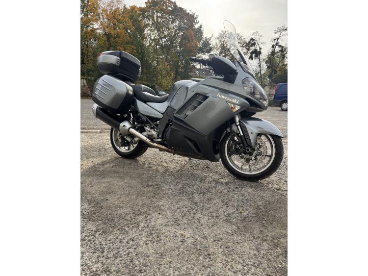 KAWASAKI GTR 1400