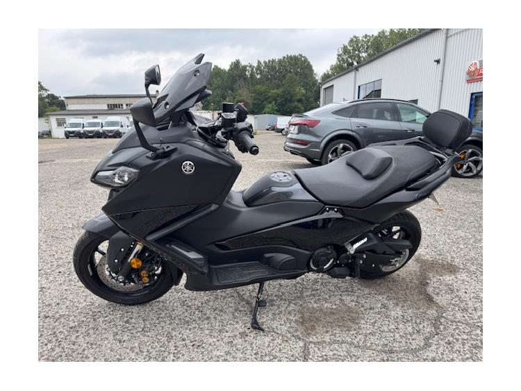 YAMAHA XP T-MAX 560 TECH MAX